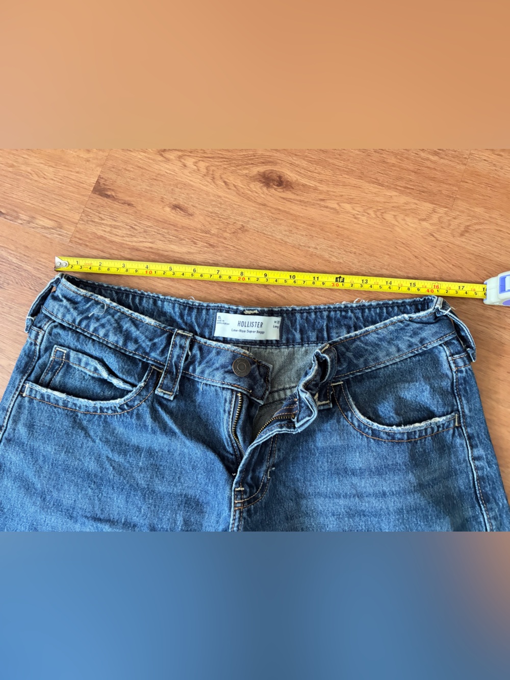 Hollister Low-Rise Baggy Women's Jeans
